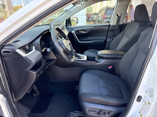 2025 Toyota RAV4 XLE AWD