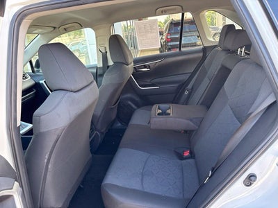 2025 Toyota RAV4 XLE AWD