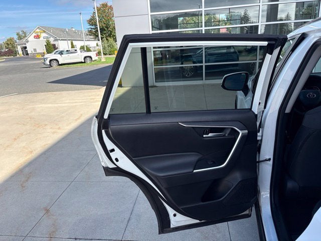 2025 Toyota RAV4 XLE AWD