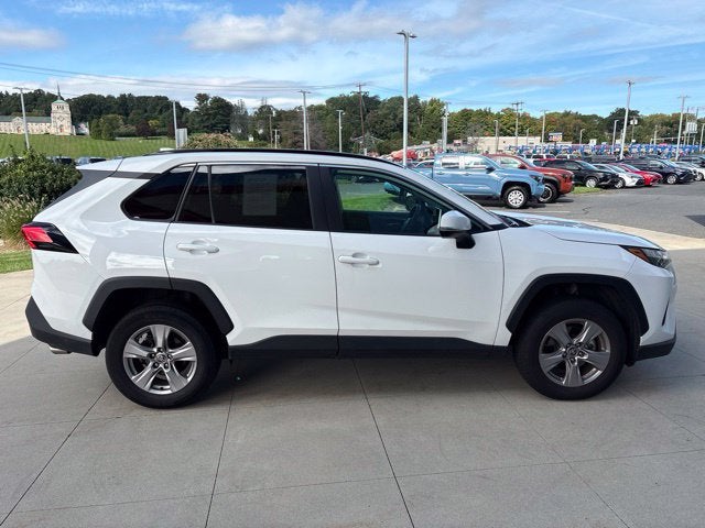 2025 Toyota RAV4 XLE AWD