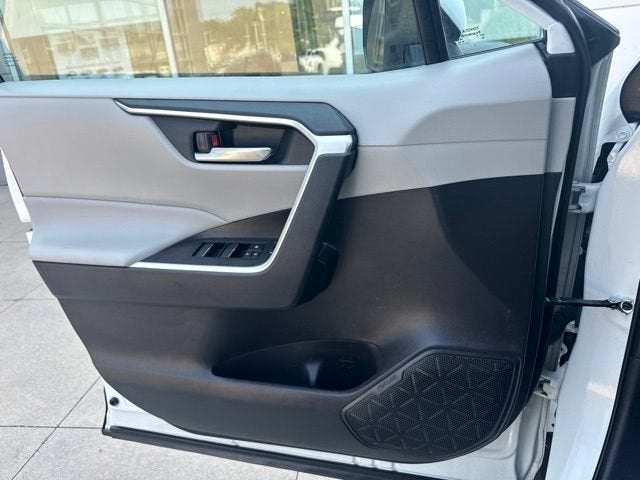 2023 Toyota RAV4 XLE AWD