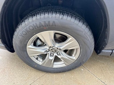 2024 Toyota RAV4 XLE AWD