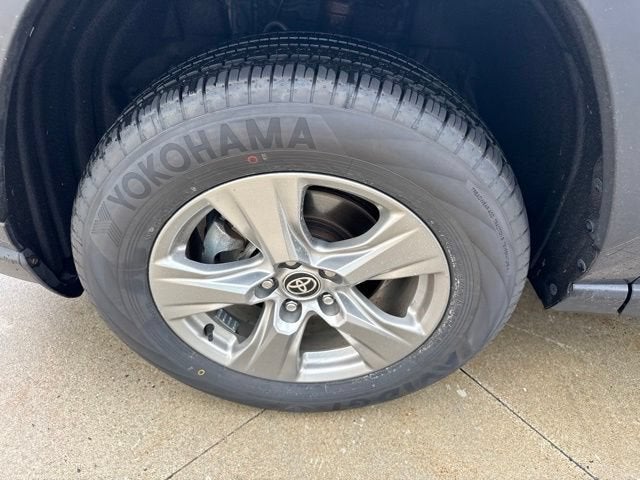 2024 Toyota RAV4 XLE AWD