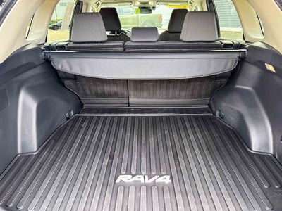 2024 Toyota RAV4 XLE AWD