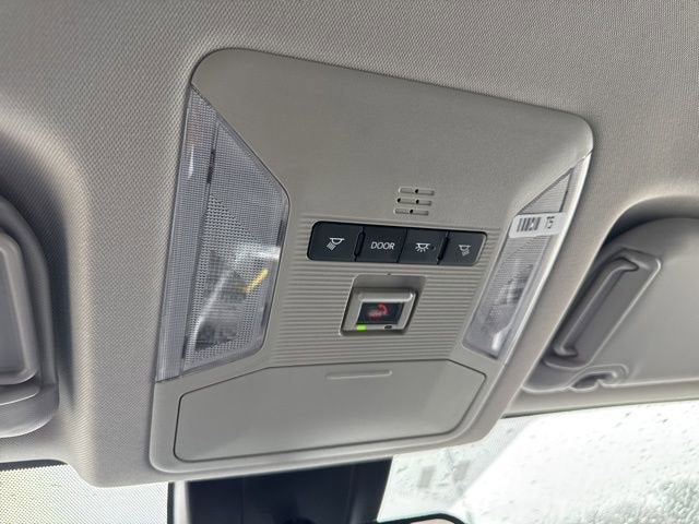 2025 Toyota RAV4 XLE AWD