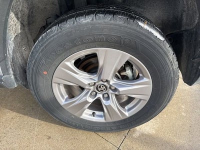 2025 Toyota RAV4 XLE AWD