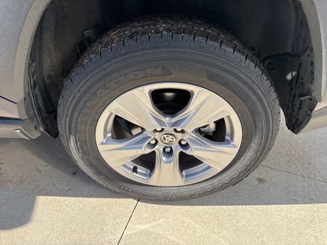 2025 Toyota RAV4 XLE AWD