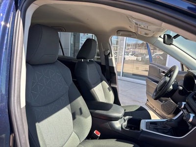 2025 Toyota RAV4 XLE AWD