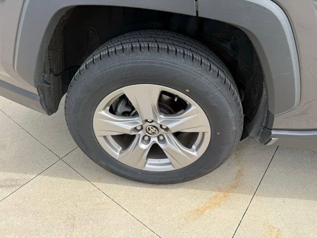 2025 Toyota RAV4 XLE AWD