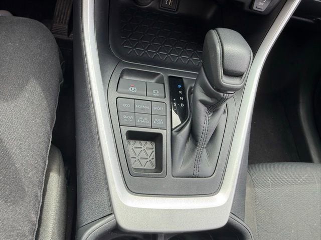 2025 Toyota RAV4 XLE AWD