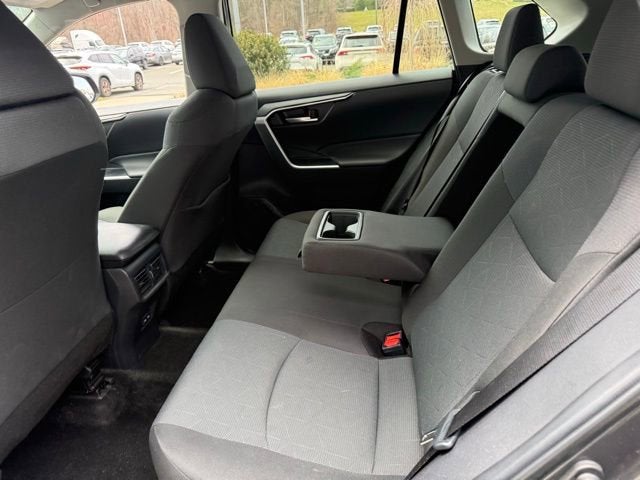 2025 Toyota RAV4 XLE AWD