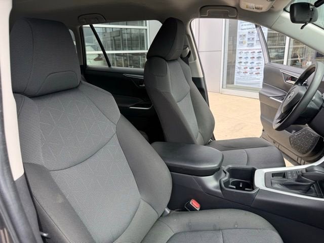 2025 Toyota RAV4 XLE AWD