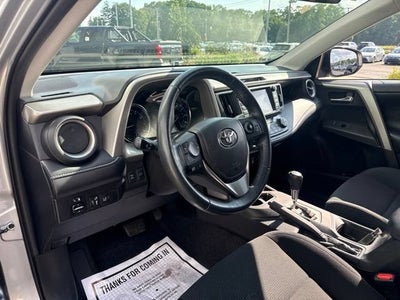 2016 Toyota RAV4 AWD 4dr XLE