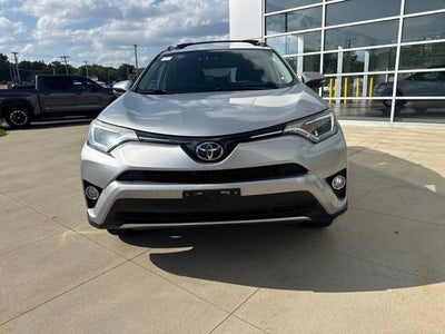 2016 Toyota RAV4 AWD 4dr XLE