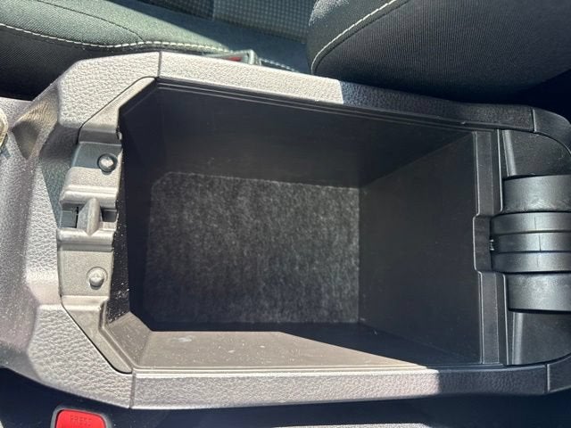 2016 Toyota RAV4 AWD 4dr XLE
