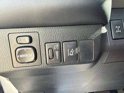 2016 Toyota RAV4 AWD 4dr XLE