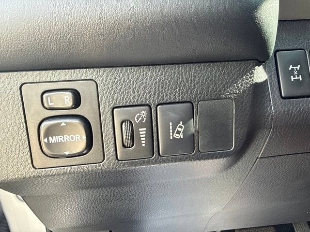 2016 Toyota RAV4 AWD 4dr XLE