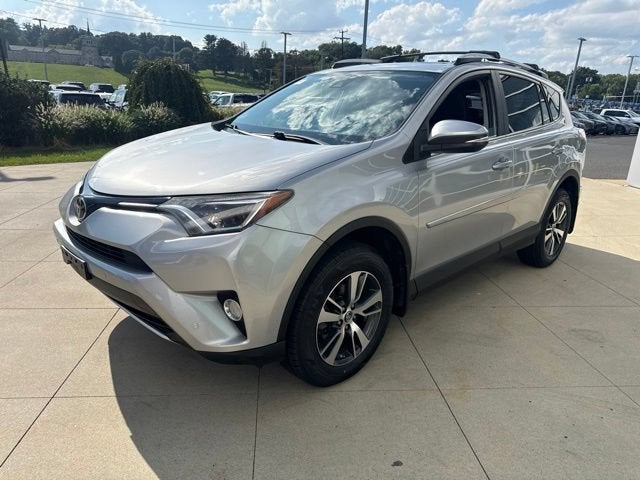 2016 Toyota RAV4 AWD 4dr XLE