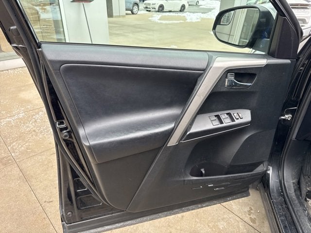 2017 Toyota RAV4 XLE AWD