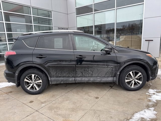 2017 Toyota RAV4 XLE AWD