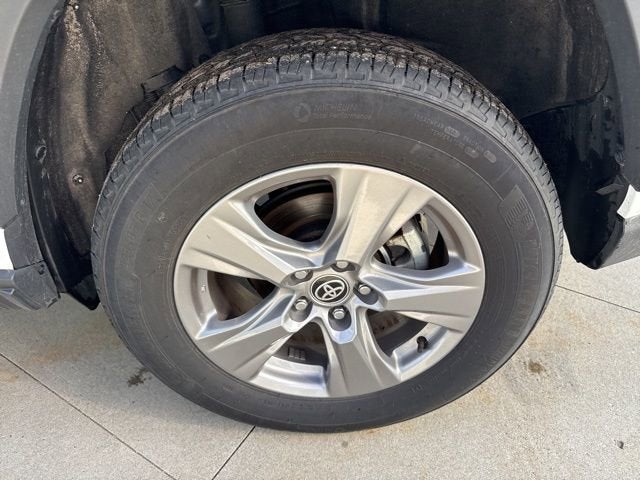 2024 Toyota RAV4 Hybrid Hybrid XLE AWD