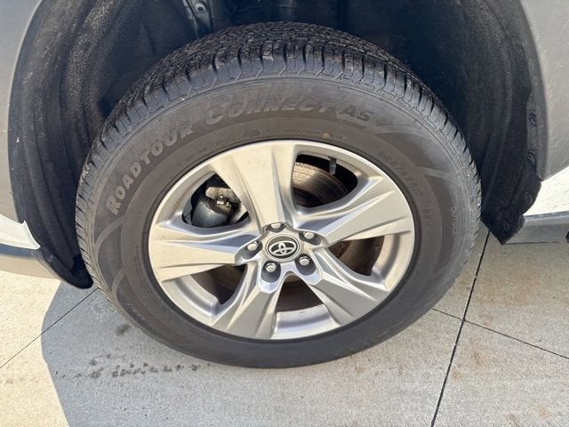 2024 Toyota RAV4 Hybrid Hybrid XLE AWD