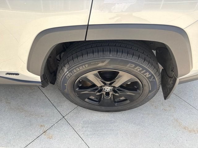 2025 Toyota RAV4 Hybrid Hybrid XLE AWD