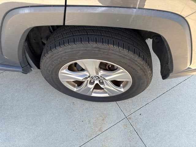 2024 Toyota RAV4 XLE FWD
