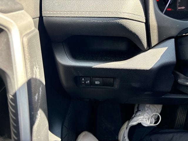 2024 Toyota RAV4 XLE FWD