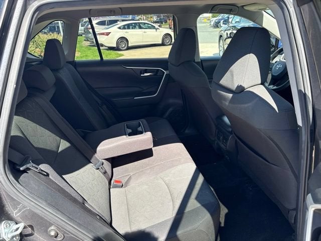 2024 Toyota RAV4 XLE FWD