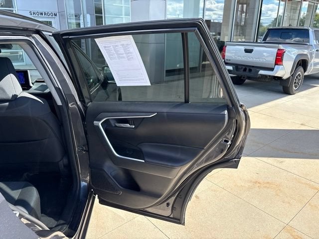 2024 Toyota RAV4 XLE FWD