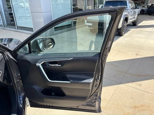 2024 Toyota RAV4 XLE FWD