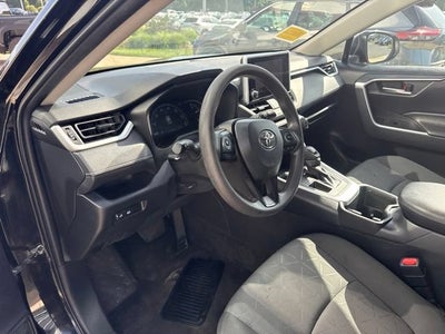 2023 Toyota RAV4 XLE FWD