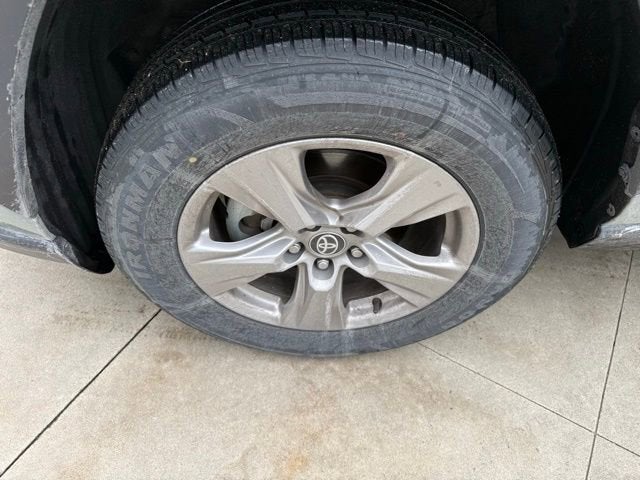 2023 Toyota RAV4 XLE FWD