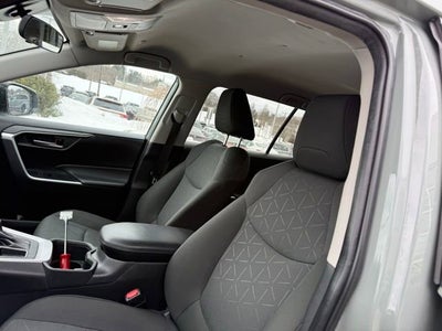 2023 Toyota RAV4 XLE FWD