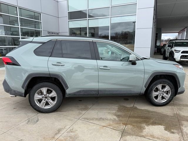 2023 Toyota RAV4 XLE FWD