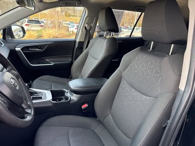 2024 Toyota RAV4 XLE FWD