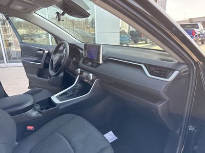 2024 Toyota RAV4 XLE FWD