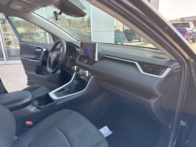 2024 Toyota RAV4 XLE FWD