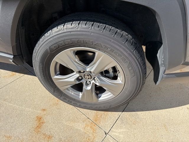 2024 Toyota RAV4 XLE FWD