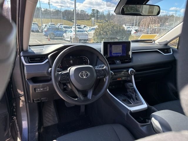 2024 Toyota RAV4 XLE FWD