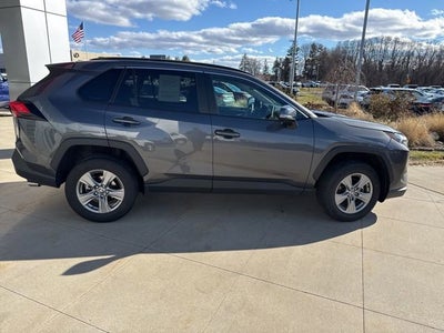 2024 Toyota RAV4 XLE FWD