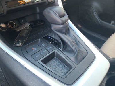 2020 Toyota RAV4 XLE FWD