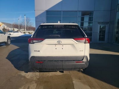 2020 Toyota RAV4 XLE FWD