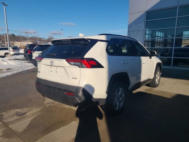 2020 Toyota RAV4 XLE FWD