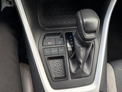 2024 Toyota RAV4 XLE FWD