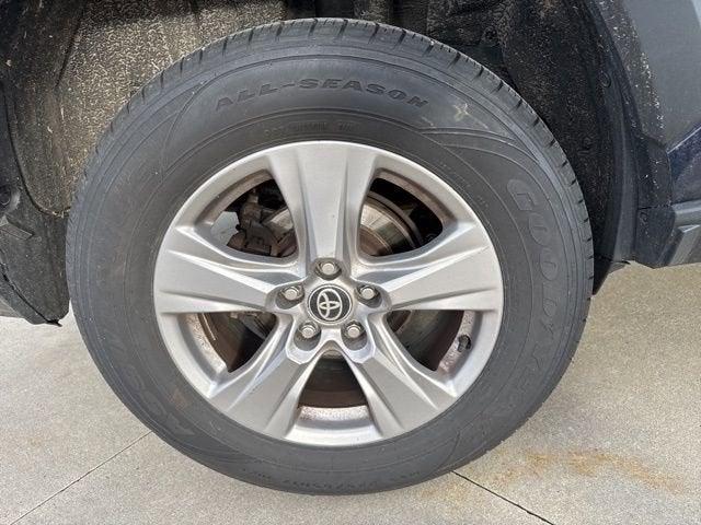 2024 Toyota RAV4 XLE FWD