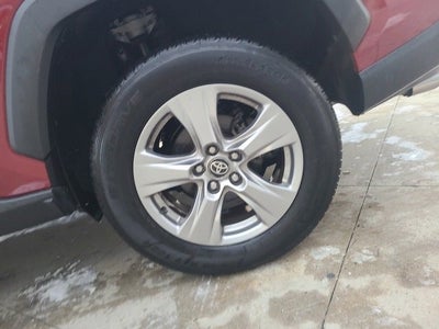 2023 Toyota RAV4 XLE FWD