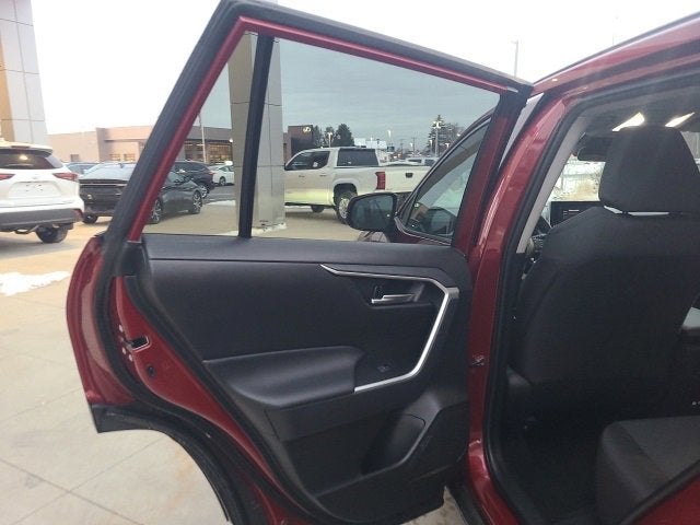 2023 Toyota RAV4 XLE FWD