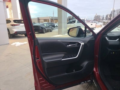 2023 Toyota RAV4 XLE FWD